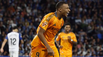 足球世界里 足球世界里